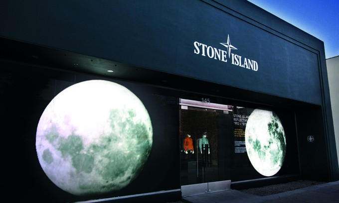 Stone Island 洛杉矶旗舰店开幕，“992－015” 反光科技面料研究展览再次示众